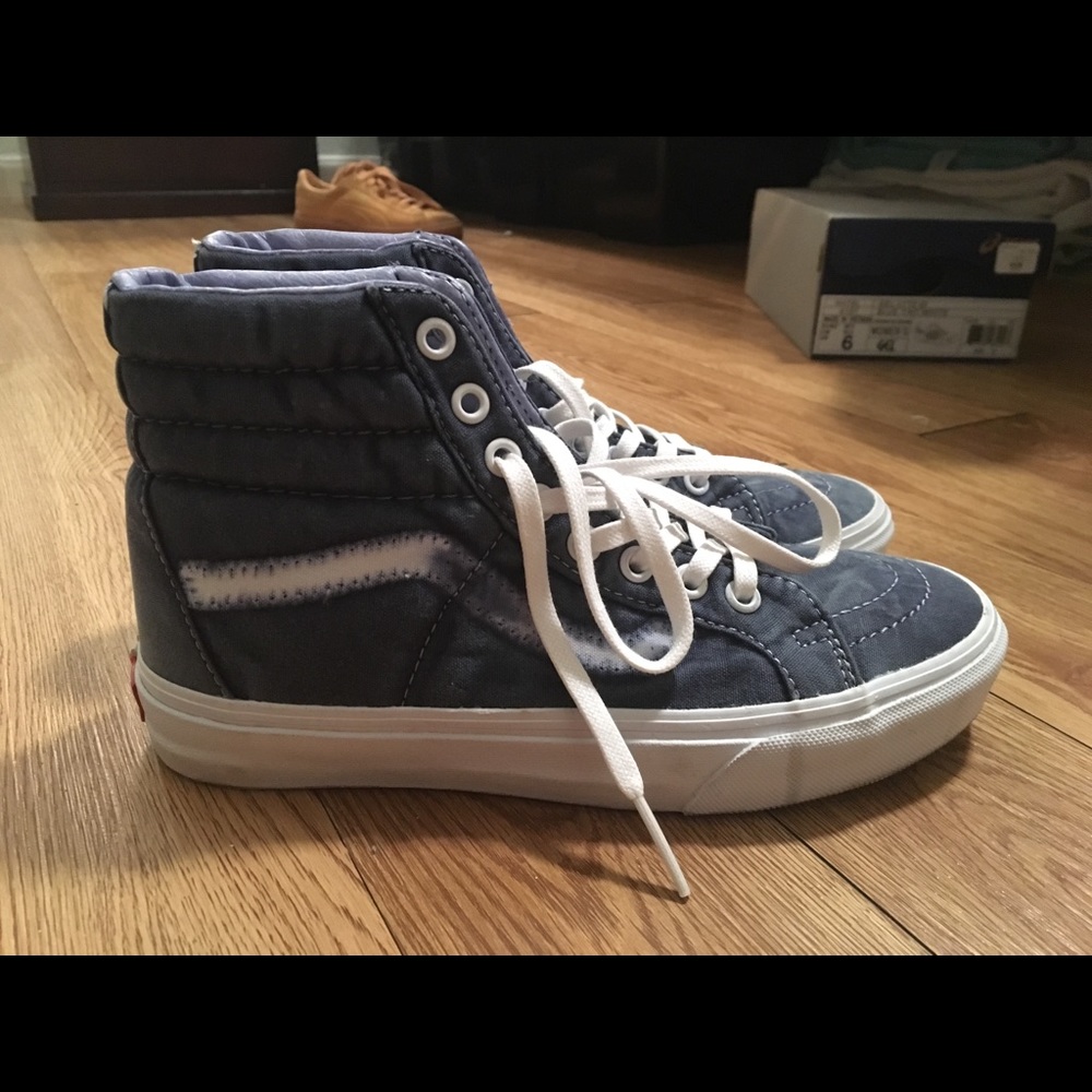 Blue Sk8-hi vans women’s size 6.5